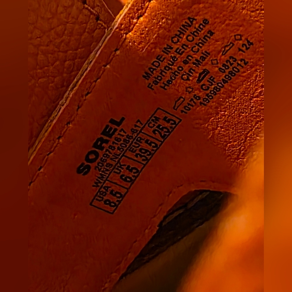 Sorel Leather Sandals with Pink and Orange Straps - Picture 12 of 12